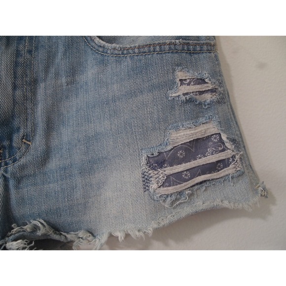 Hollister Distressed Denim Jean Shorts Ripped Bandana Patches Light Wash Women's - Picture 2 of 7